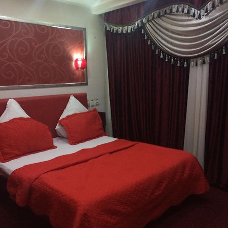 Byblov Rooms Boutique Boekarest Kamer foto