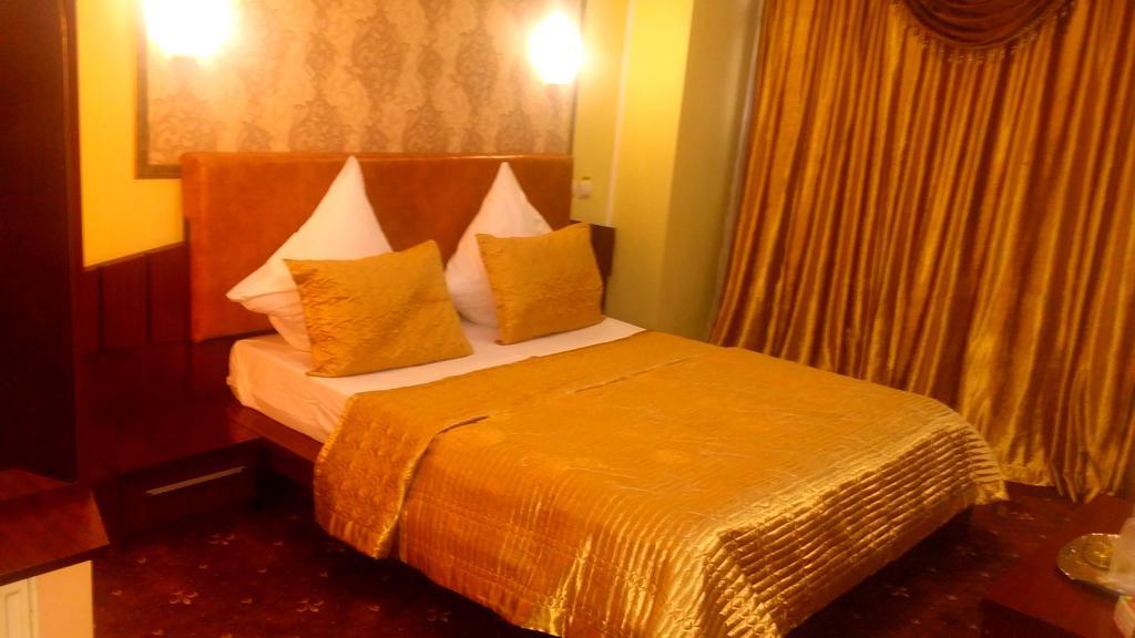 Byblov Rooms Boutique Boekarest Buitenkant foto